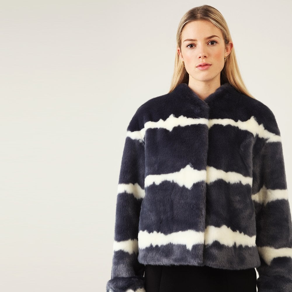 Cropped Georgia Dark Denim Blur Faux Fur Jacket