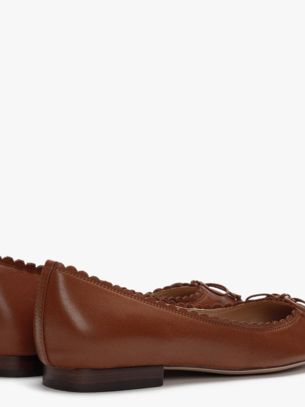 Glennie Deep Saddle Tan Leather Scalloped Edge Pumps
