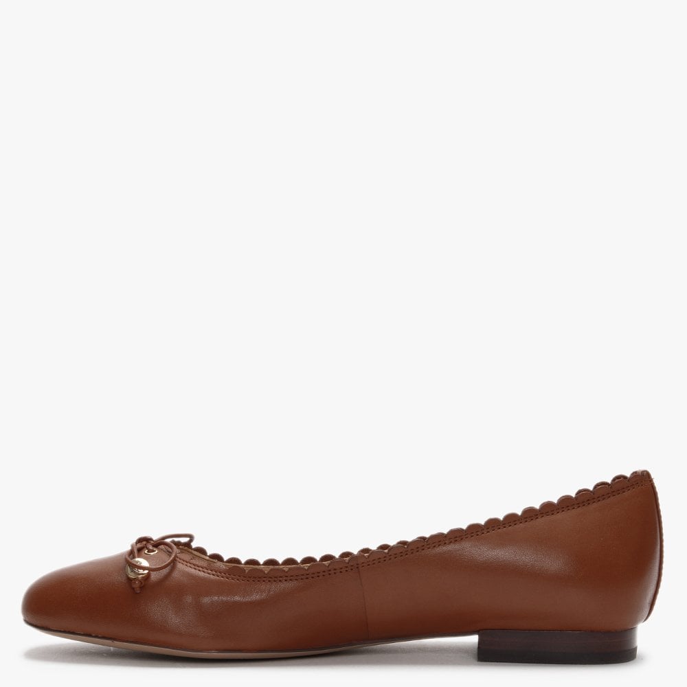 Glennie Deep Saddle Tan Leather Scalloped Edge Pumps