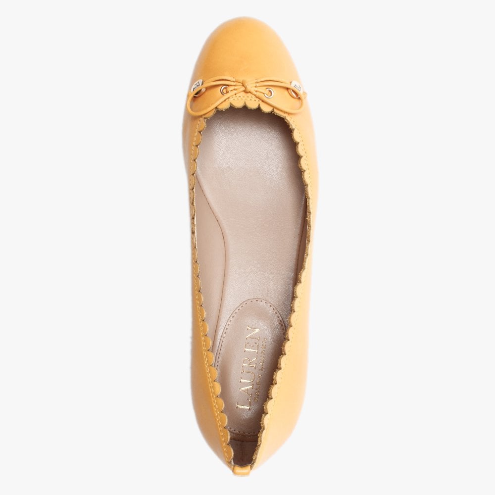 Glennie Sundance Leather Scalloped Edge Pumps