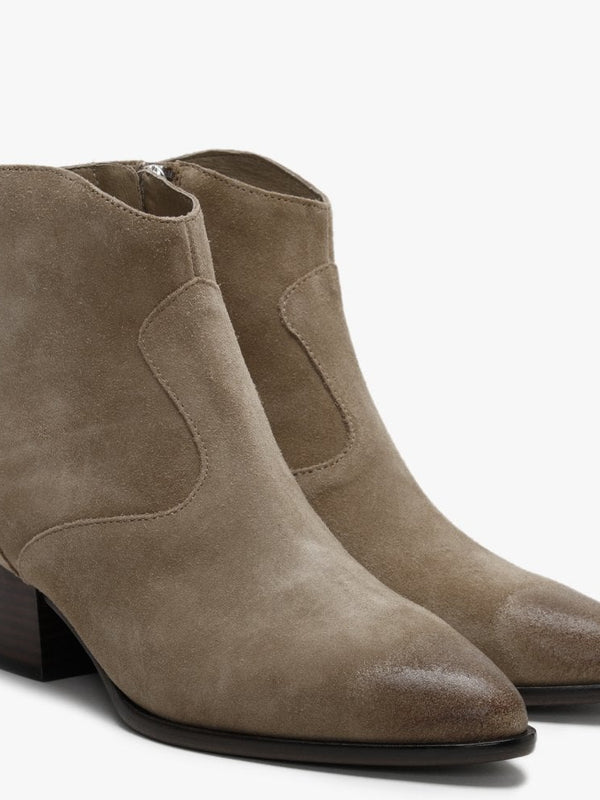 Heidi Bis Wilde Suede Western Ankle Boots