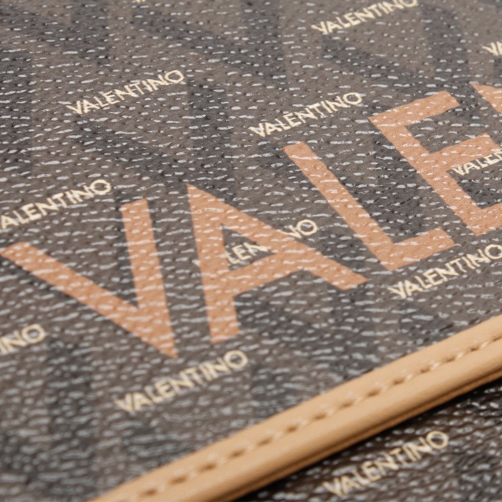 Liuto Pebbled Tan Logo Pochette
