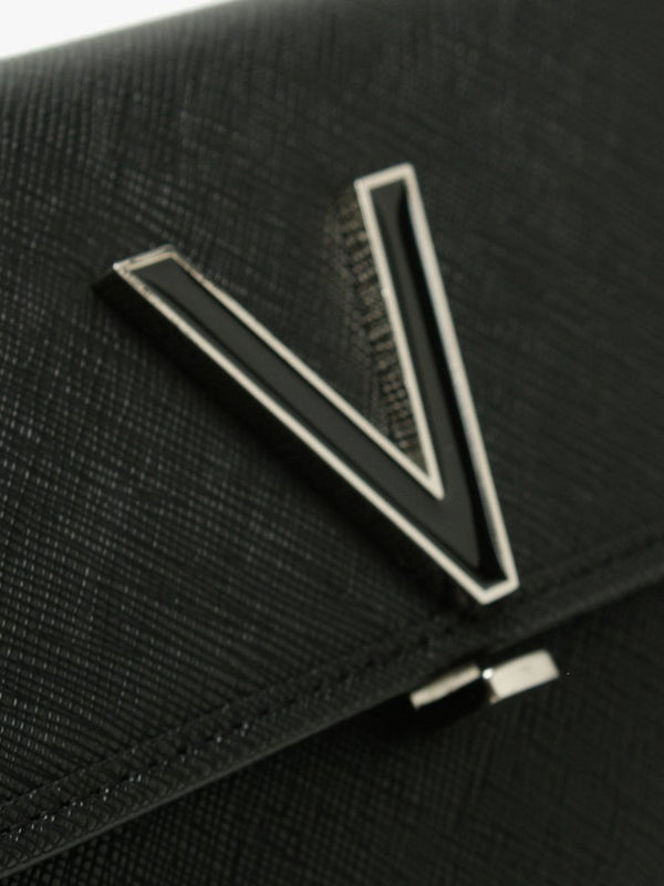 Small Flash Black Wallet On A Chain