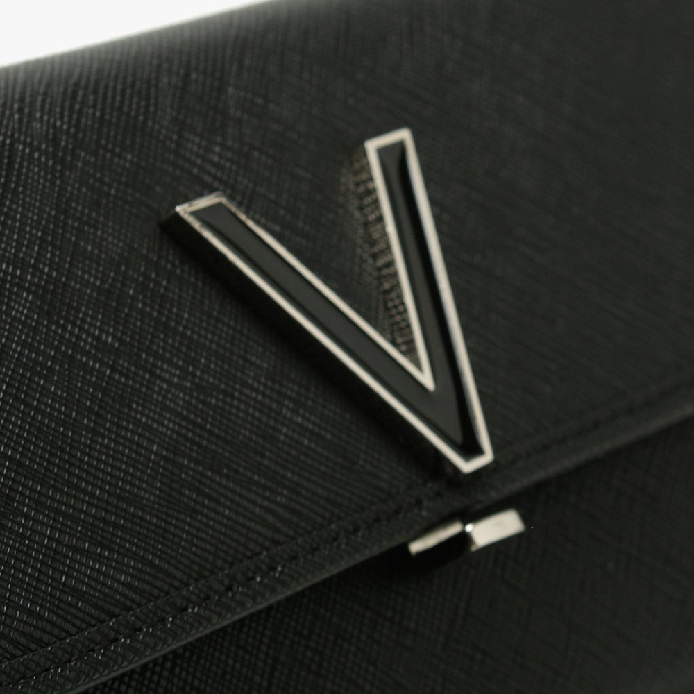 Small Flash Black Wallet On A Chain