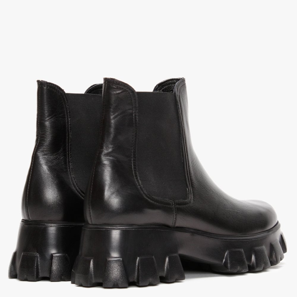 Innet Black Leather Chunky Chelsea Boots