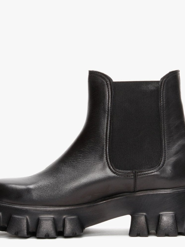 Innet Black Leather Chunky Chelsea Boots