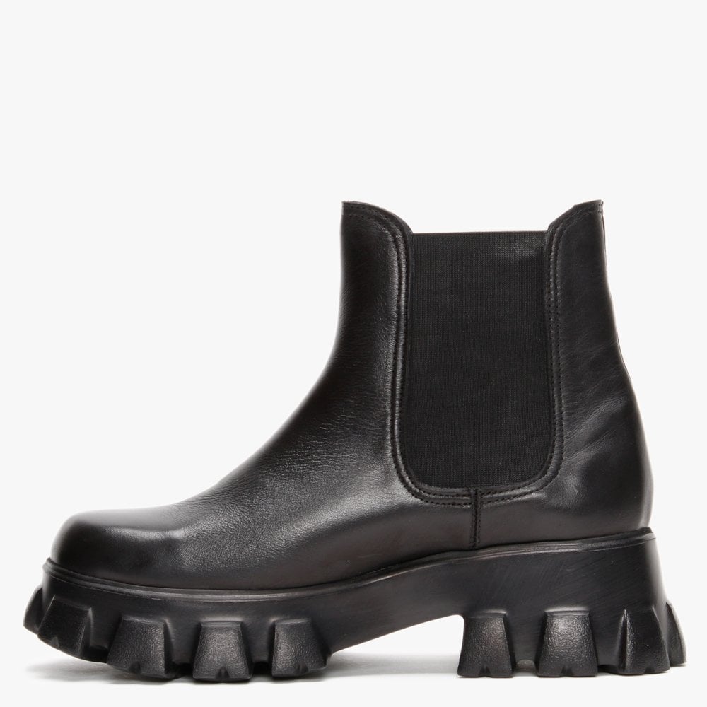 Innet Black Leather Chunky Chelsea Boots