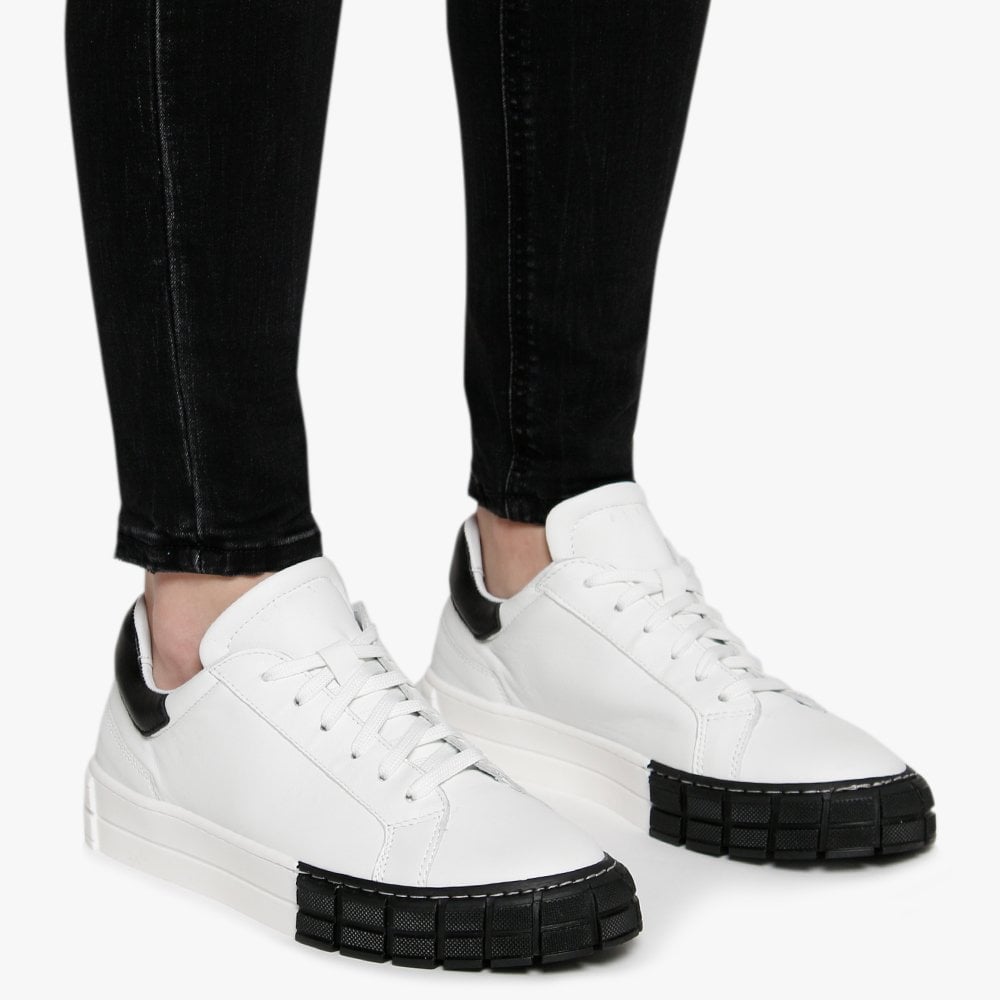 Exit White Leather Black Flash Trainers