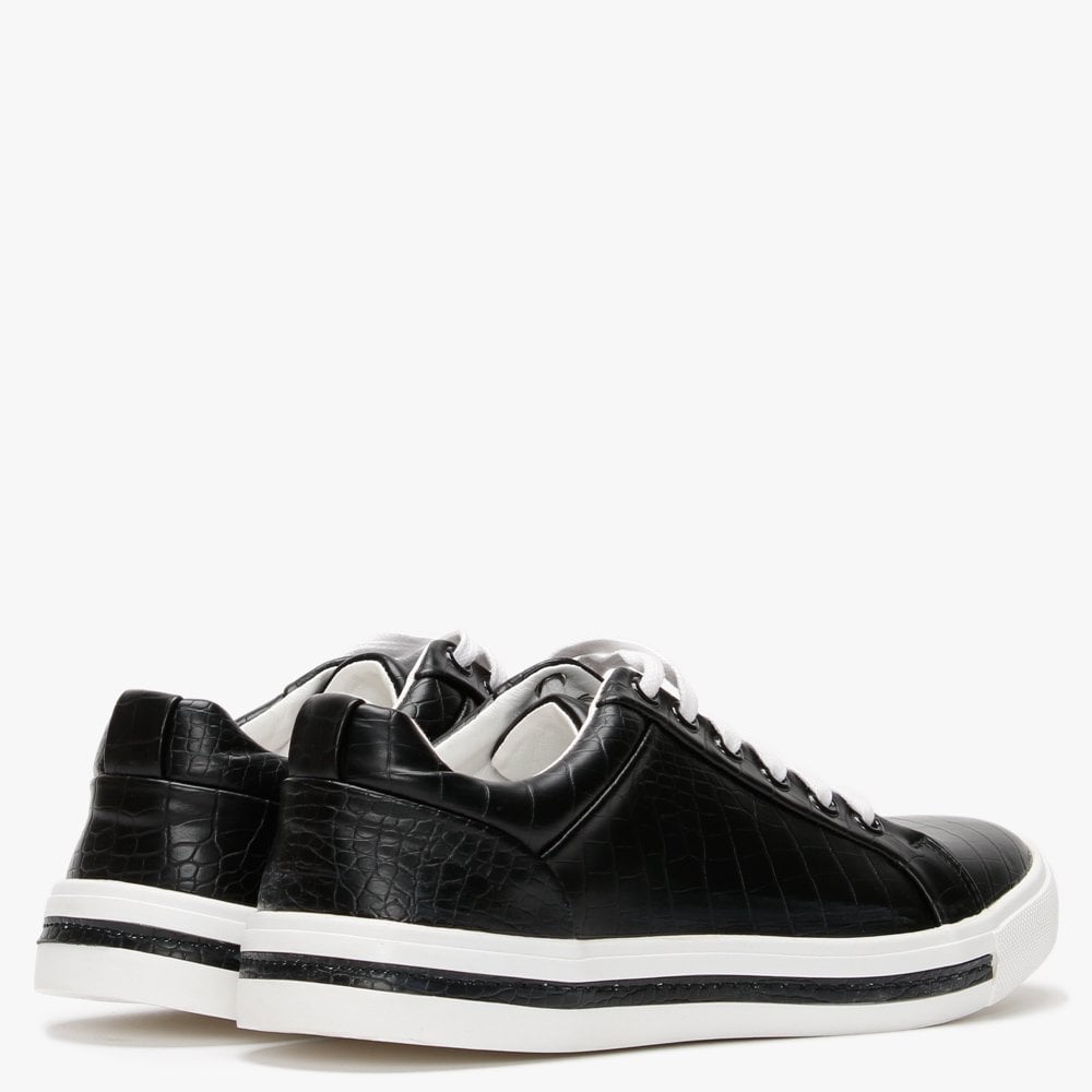 Yept Black Reptile Trainers