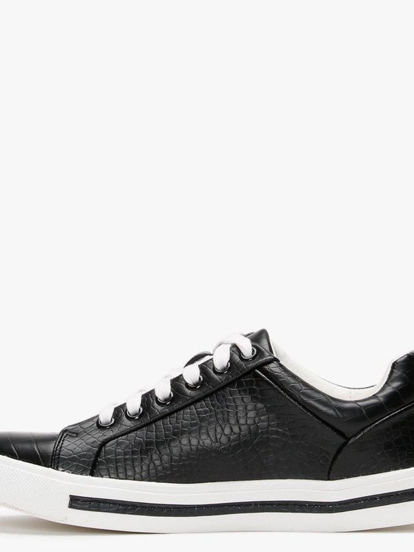 Yept Black Reptile Trainers