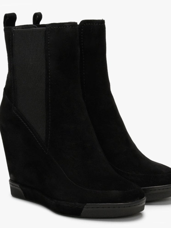 Puller Black Suede Wedge Chelsea Boots