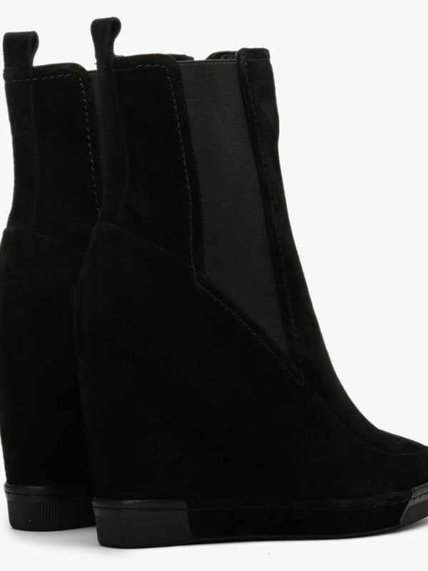 Puller Black Suede Wedge Chelsea Boots