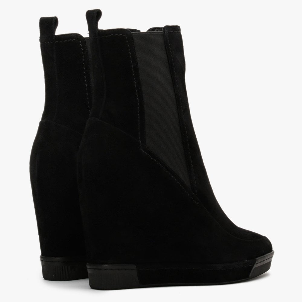 Puller Black Suede Wedge Chelsea Boots