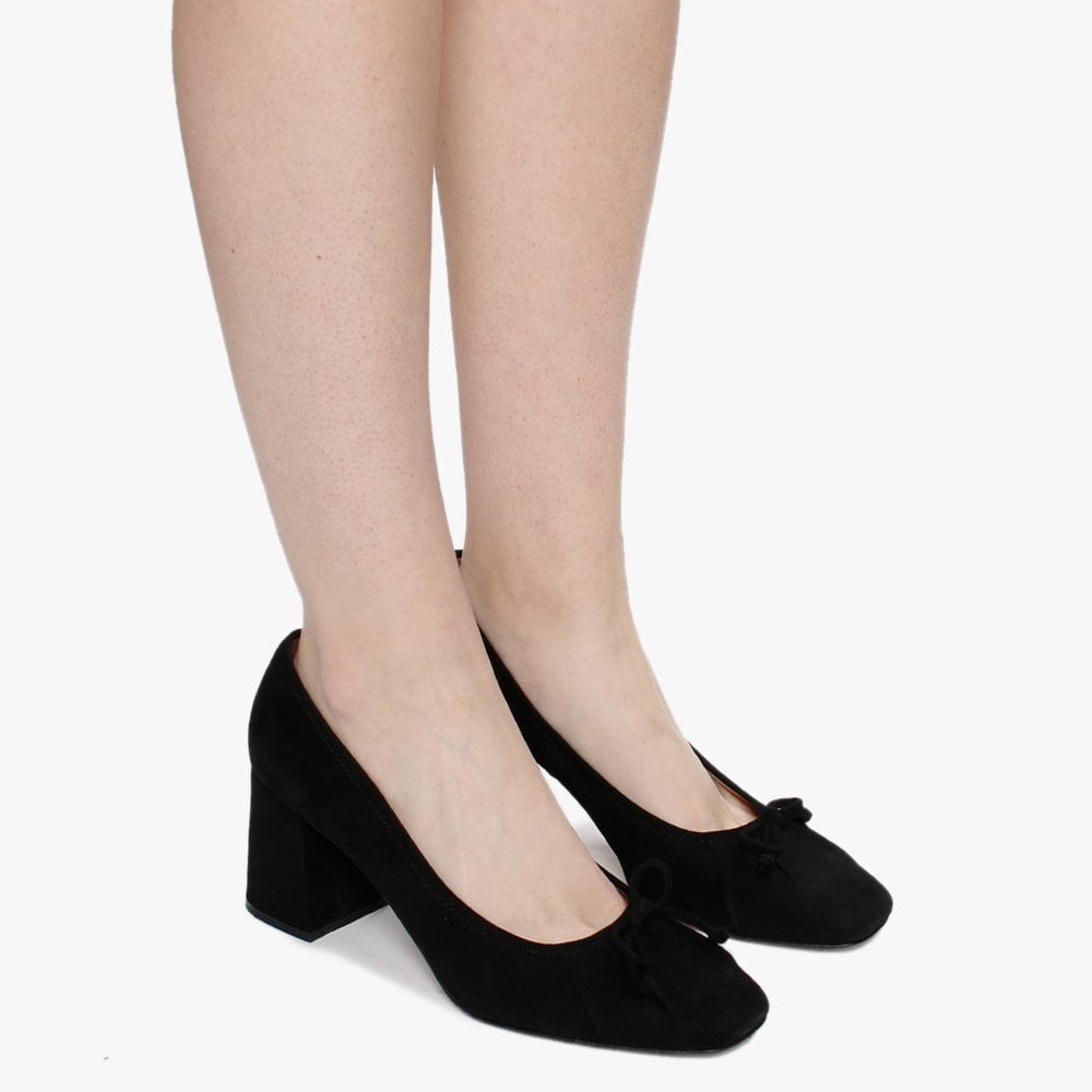 Pute Black Suede Square Toe Court Shoes