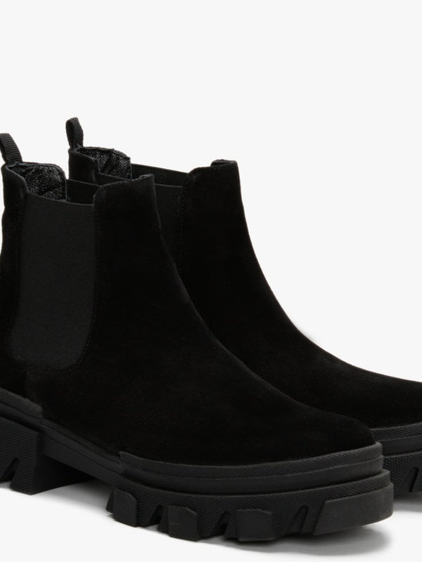 Bigo Black Suede Chunky Chelsea Boots