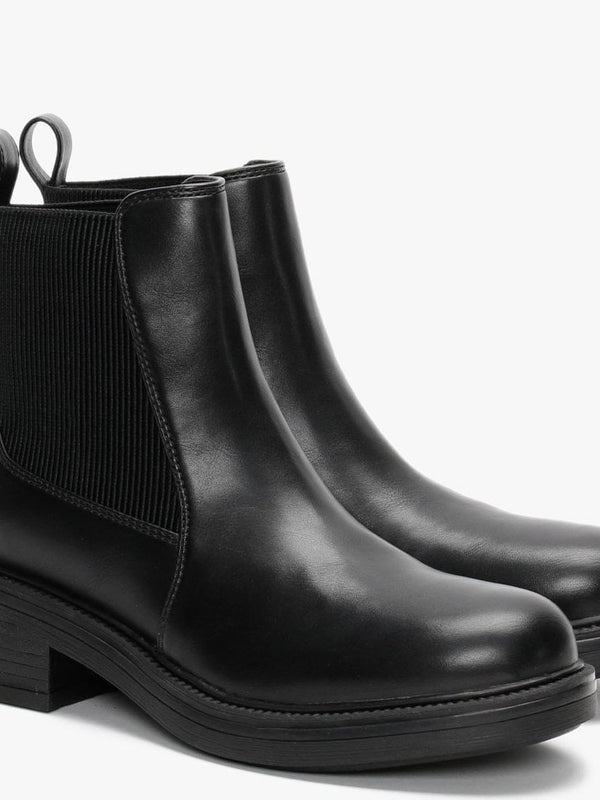 Runk Black Chelsea Boots