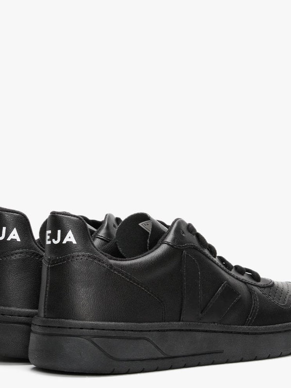 V-10 CWL Vegan Black Black Trainers