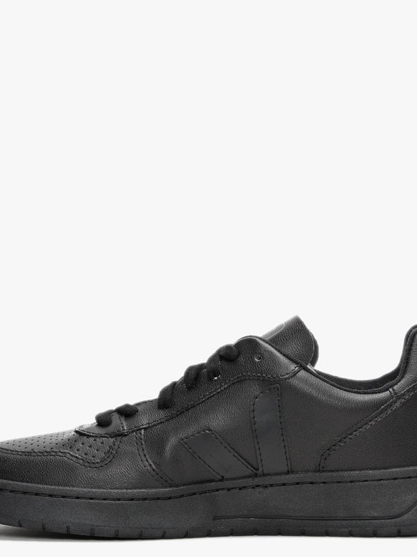 V-10 CWL Vegan Black Black Trainers