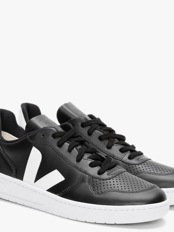 Men’s V-10 Leather Black White Sole Trainers