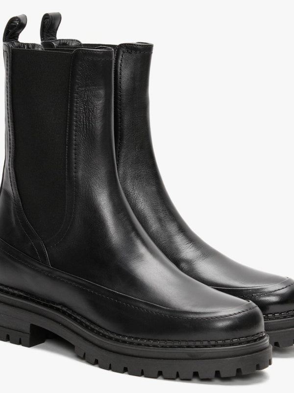 Napolly Black Leather Elongated Chelsea Boots
