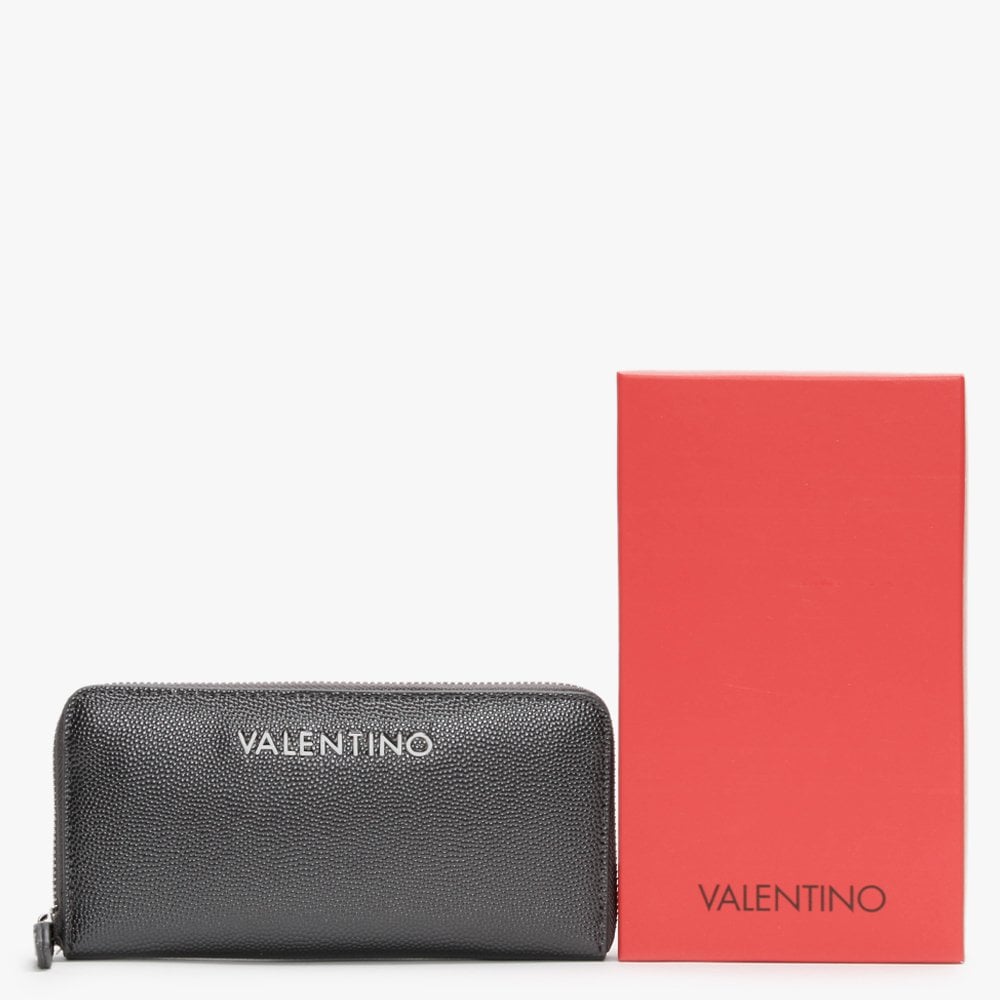 Divina Cannafucil Zip Around Wallet