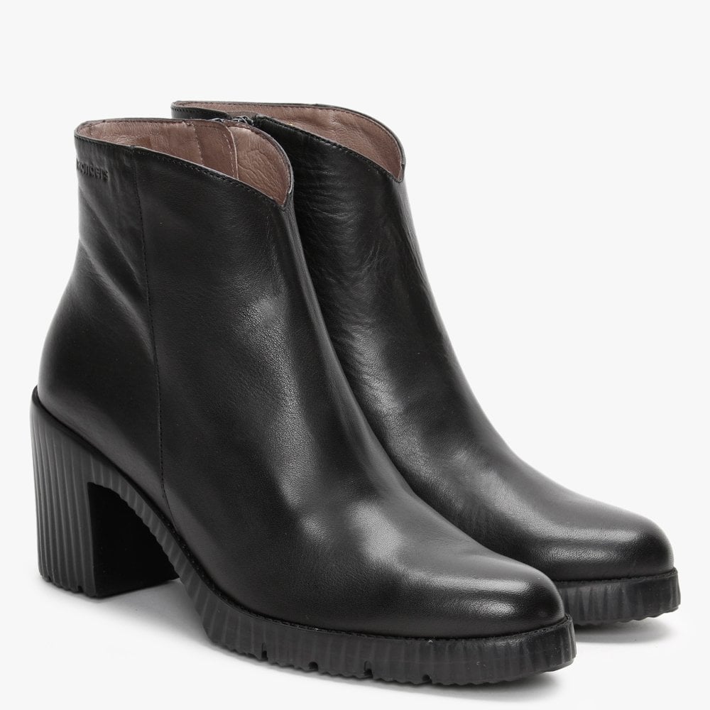 Juba Black Leather Ankle Boots