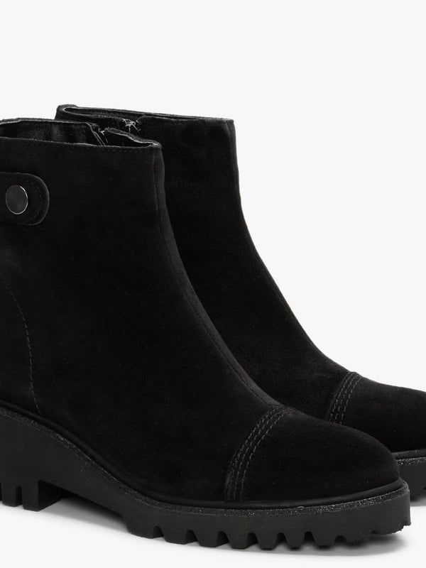 Oregano Black Suede Ankle Boots