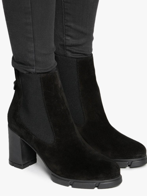Espor Black Suede Chelsea Boots