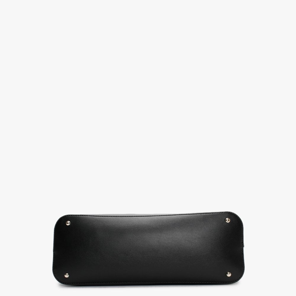 Illy Quilted Black Shoulder Bag
