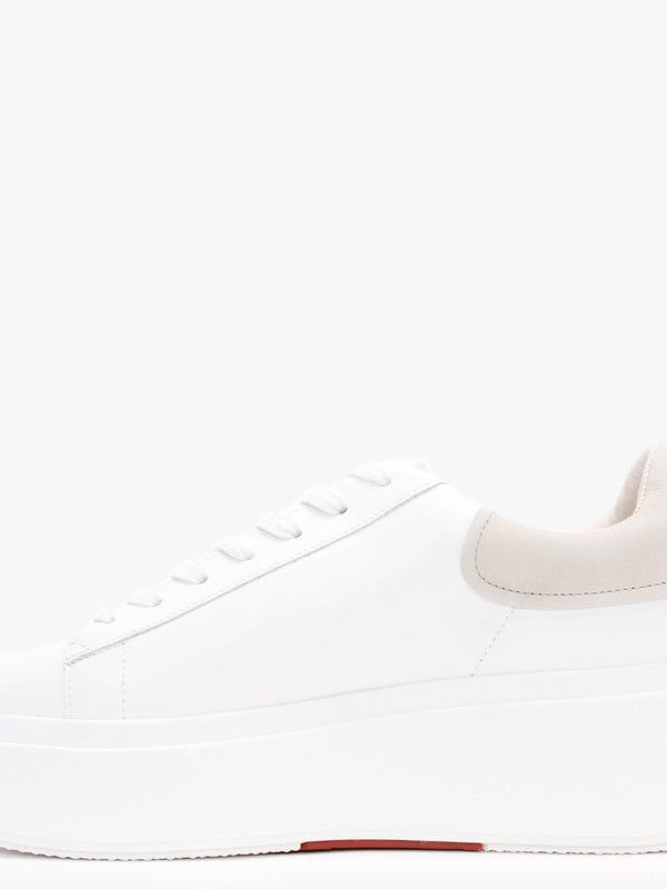 Moby White Eggnug Leather Trainers