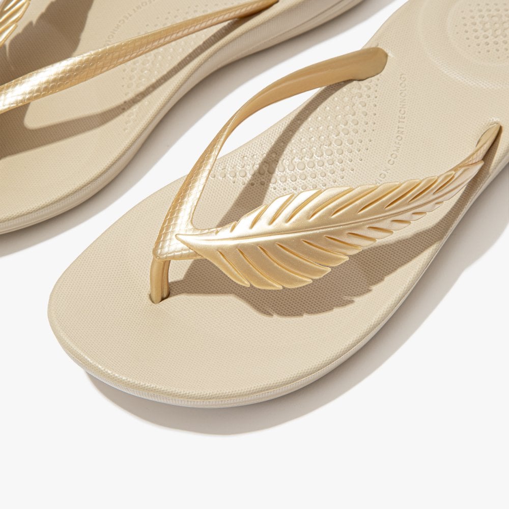 Iqushion Feather Platino Flip Flops