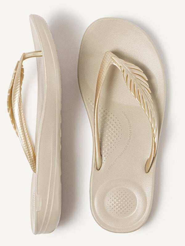 Iqushion Feather Platino Flip Flops