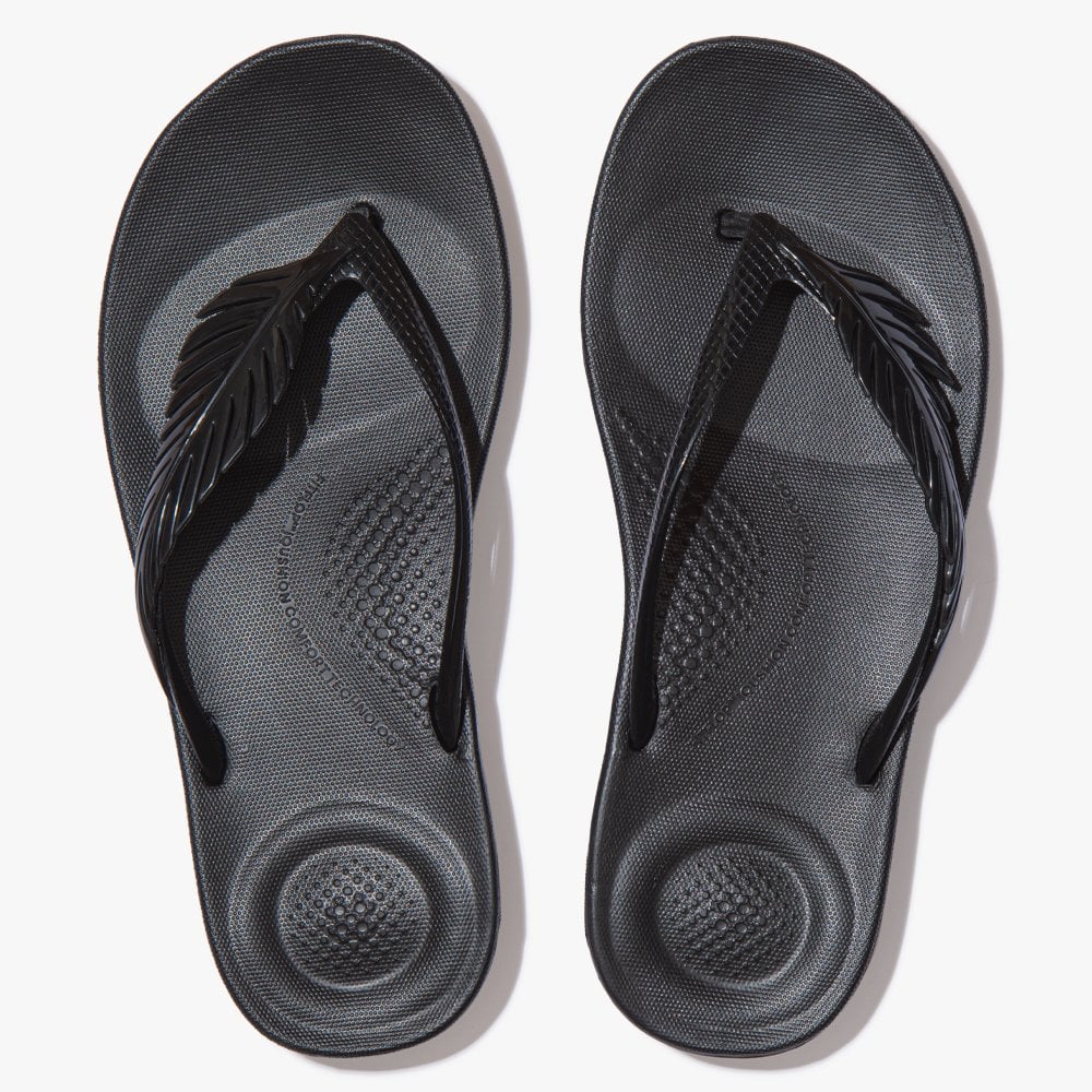 Iqushion Feather All Black Flip Flops