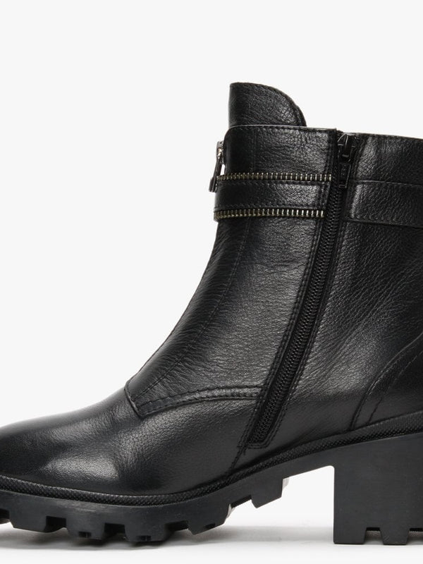 Sariela Black Leather Zip Ankle Boots