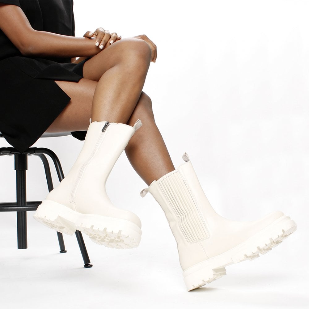 Izeat White Leather Tall Chelsea Boots