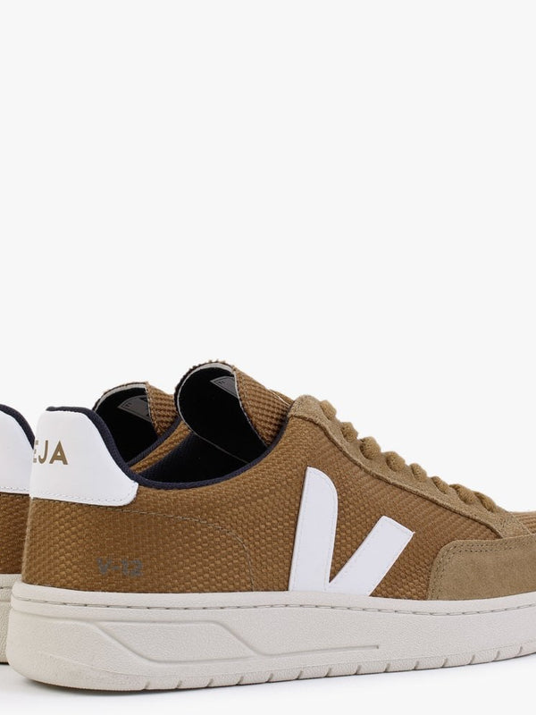 Men’s V-12 B-Mesh Tent White Trainers