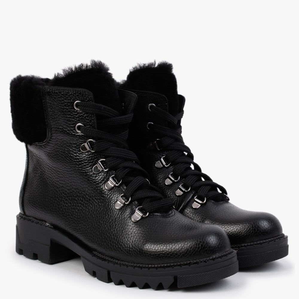 Mostfur Black Leather Snow Boots