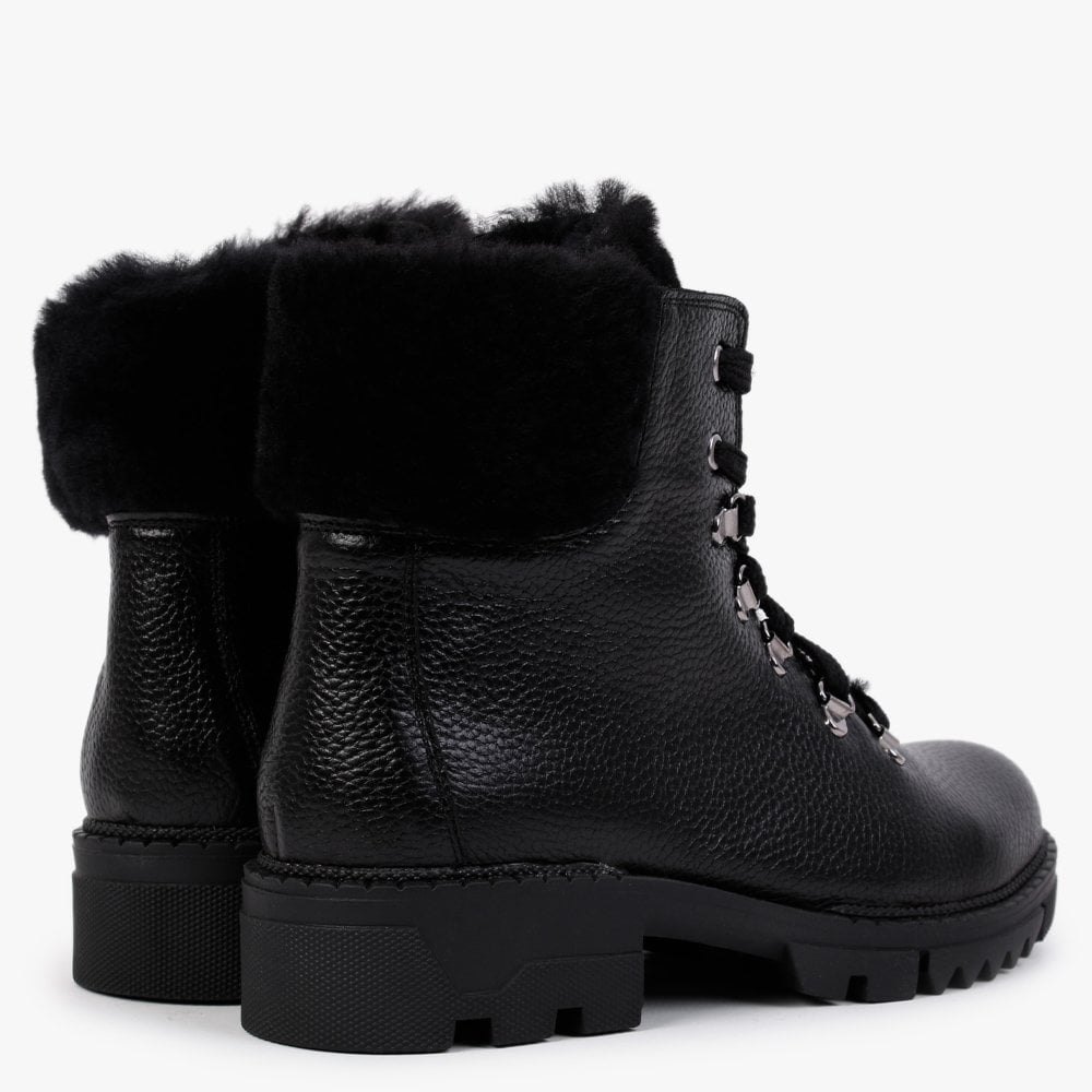 Mostfur Black Leather Snow Boots