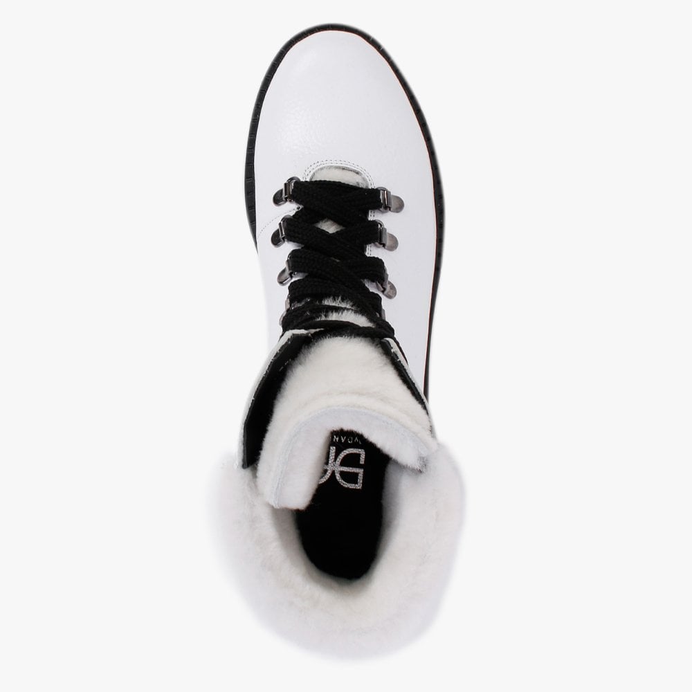 Mostfur White Leather Snow Boots