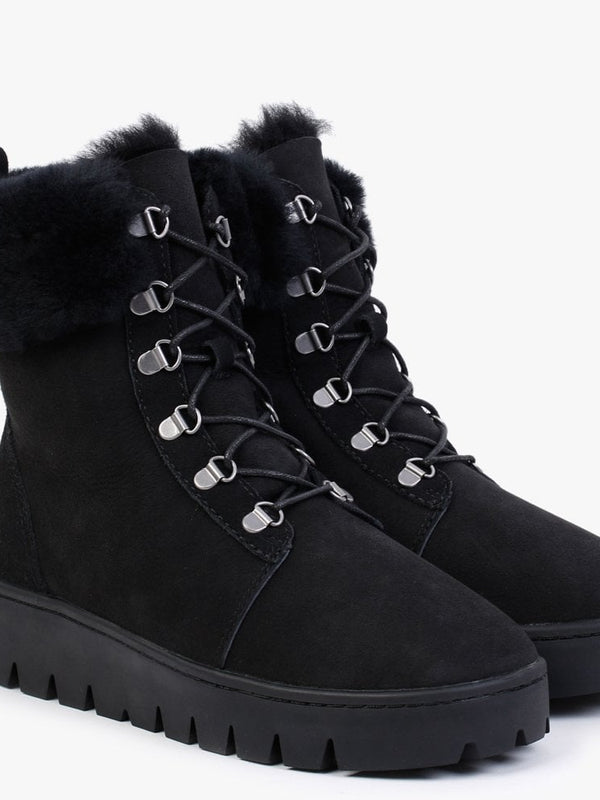 Cairns Black Twinface Sheepskin Boots