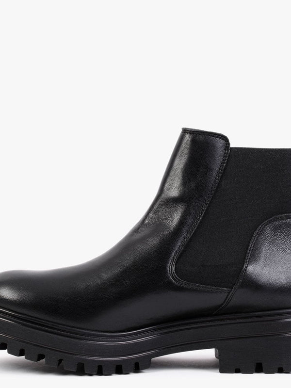 Sansole Black Leather Chelsea Boots