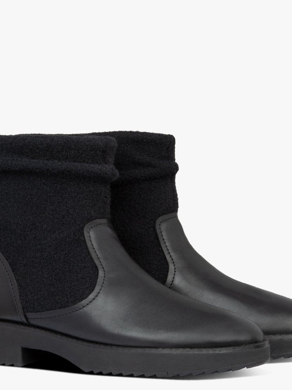 Nisse Mixte All Black Leather & Wool Ankle Boots