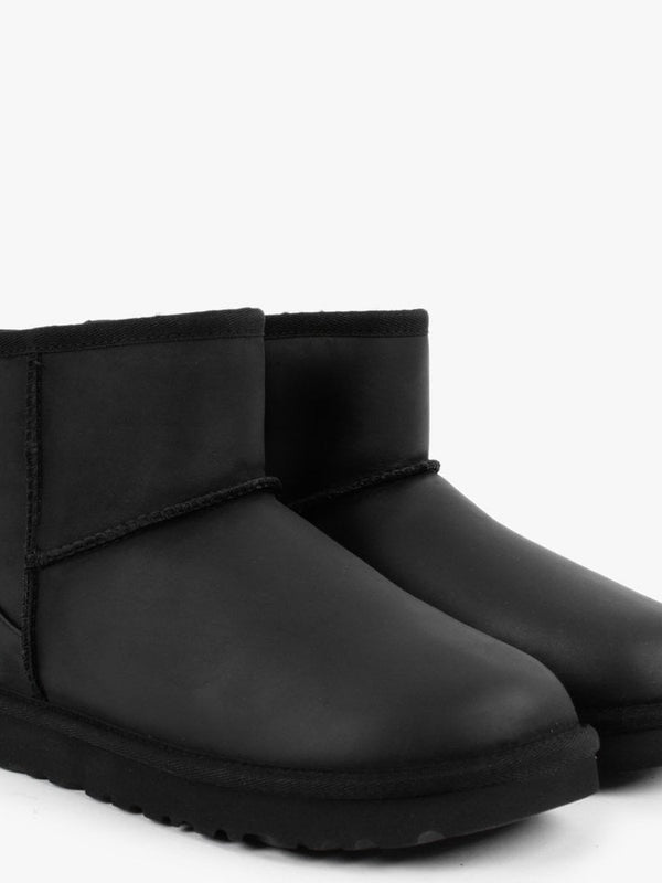 Classic Mini Black Leather Twinface Boots
