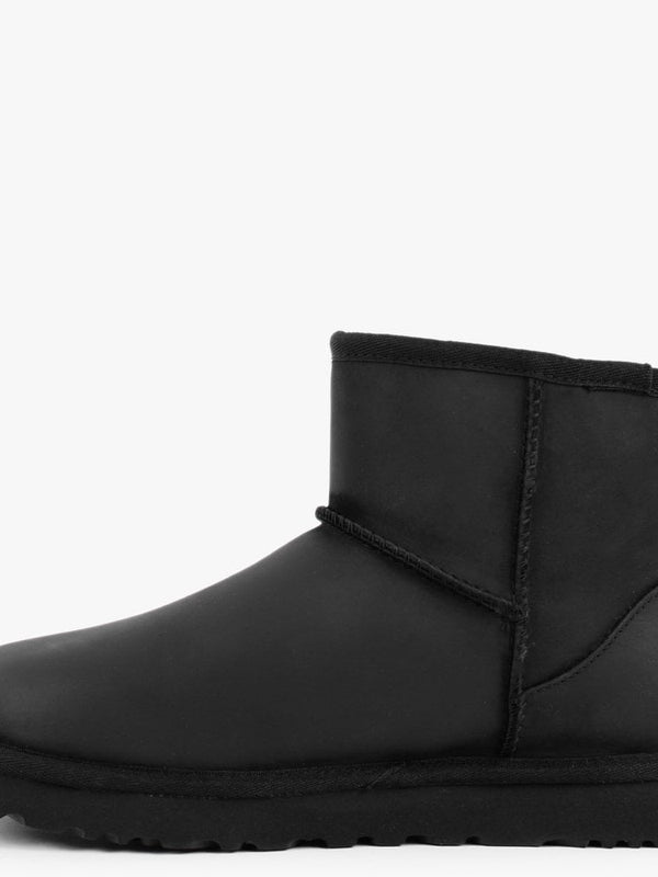 Classic Mini Black Leather Twinface Boots