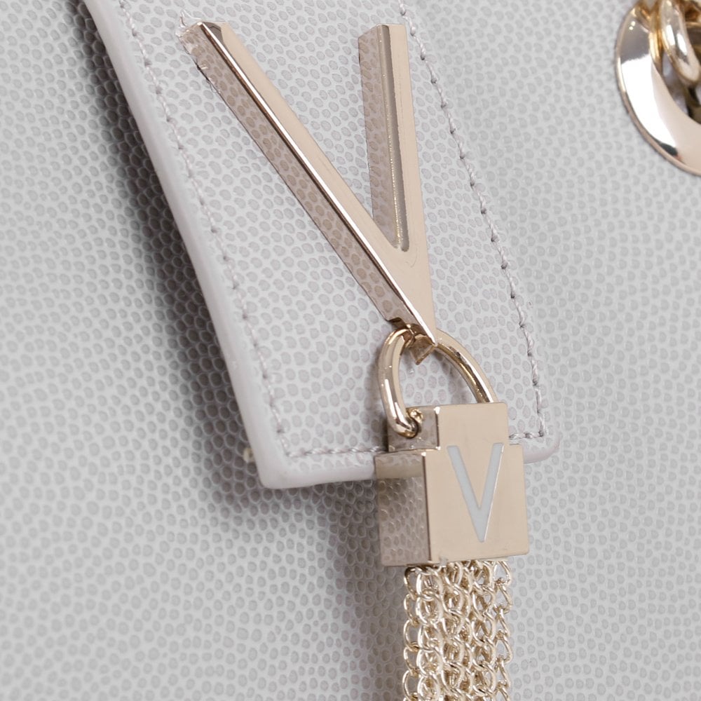 Divina Ghiaccio Pebbled Chain Tote Bag