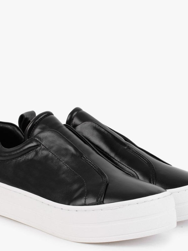 Slippy Black Leather Laceless Trainers