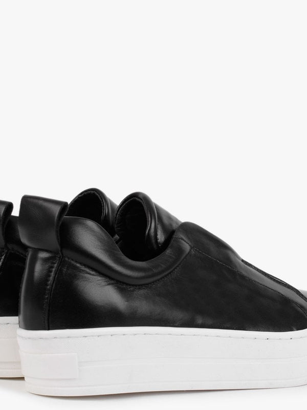 Slippy Black Leather Laceless Trainers