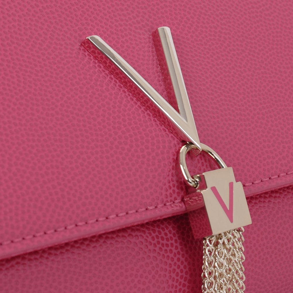 Divina Fuxia Pebbled Clutch Bag