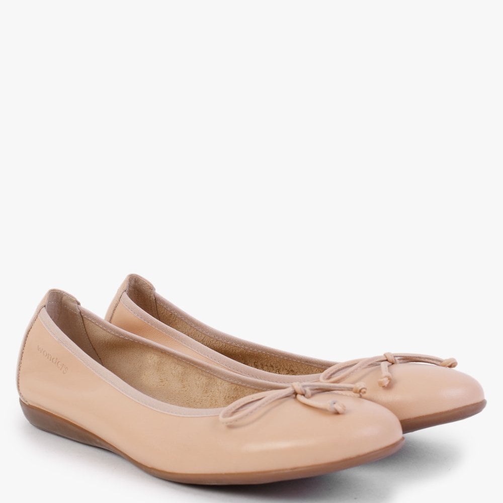 Tremolo Pink Leather Ballerina Pumps