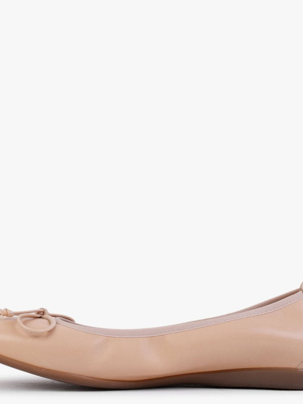 Tremolo Pink Leather Ballerina Pumps
